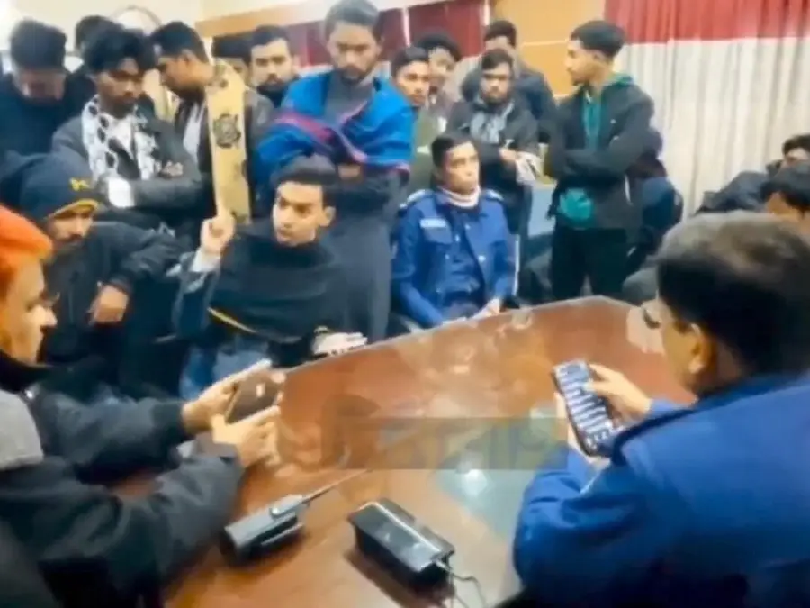 Bangladesh student leader boasts of killing Hindu police officer during 2024 protests