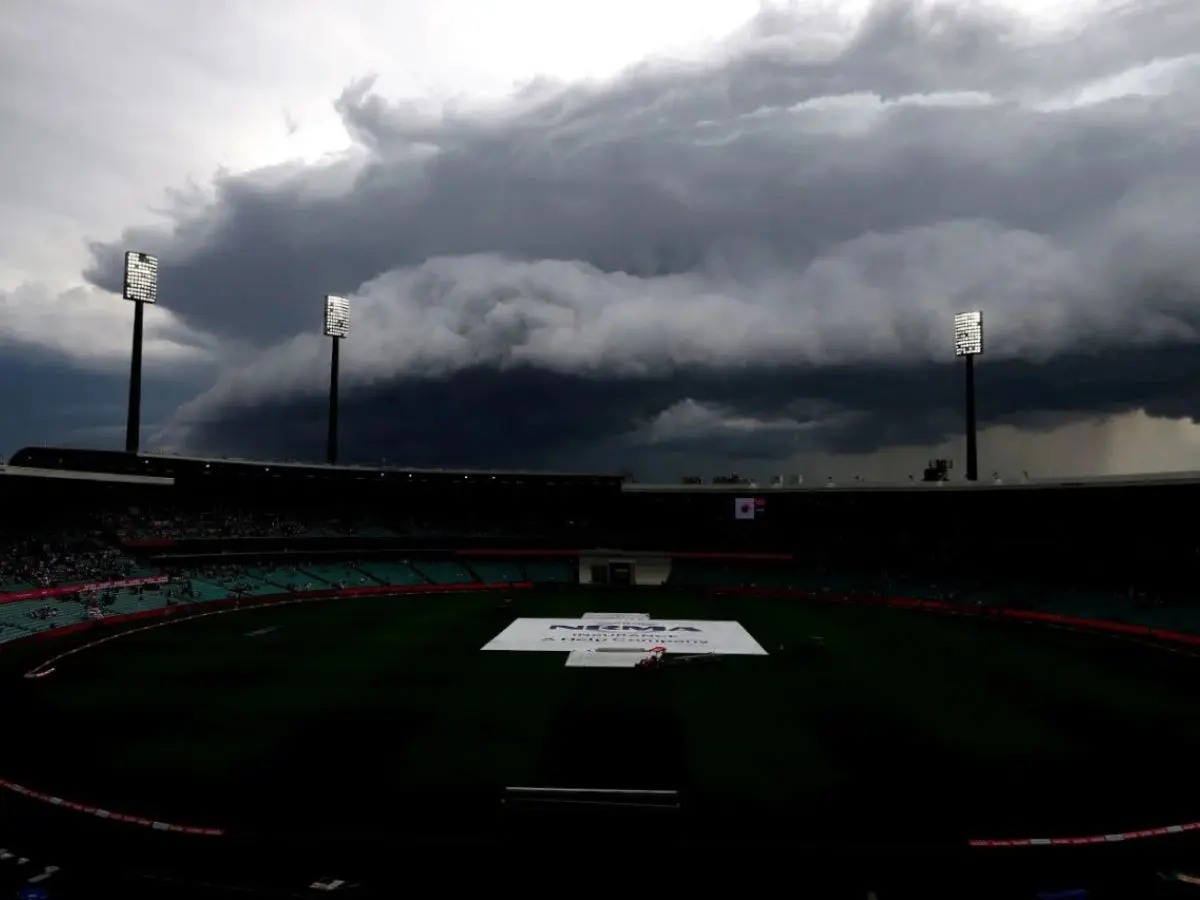 Ashes: CA boss to take up ‘old-fashioned’ bad light rules with ICC after day 1 spoiler at SCG Ashes: CA boss to take up ‘old-fashioned’ bad light rules with ICC after day 1 spoiler at SCG