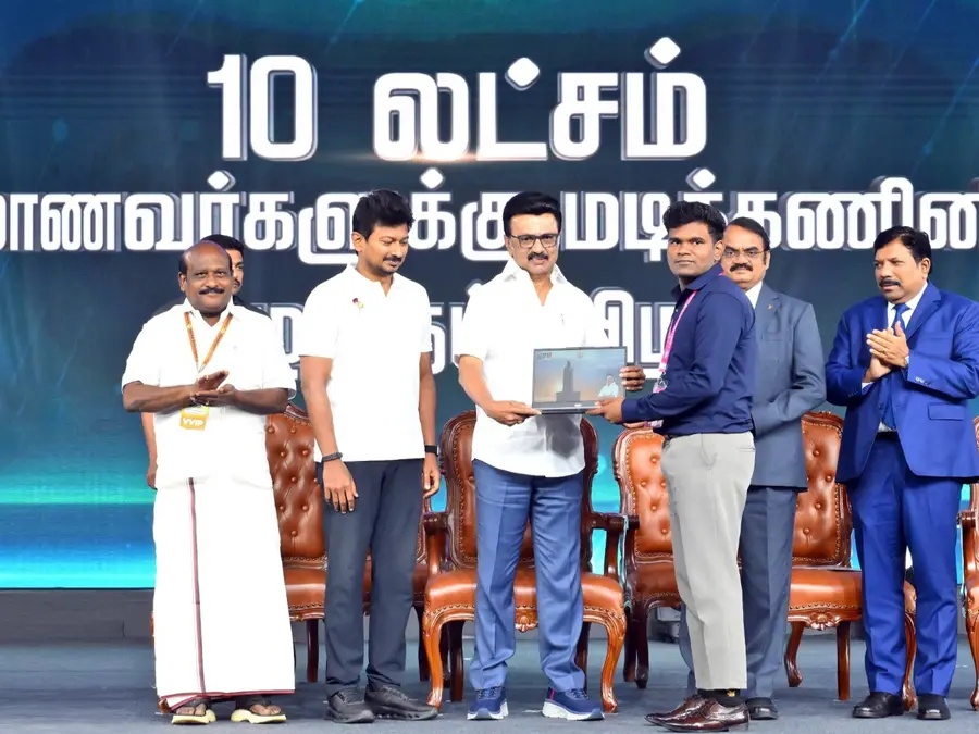 Tamil Nadu starts distributing 2 million laptops to government college students