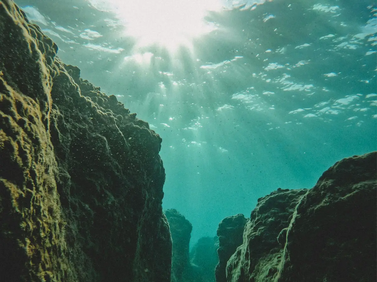 World's deepest blue hole remained a secret until 2021 because it is invisible from space
