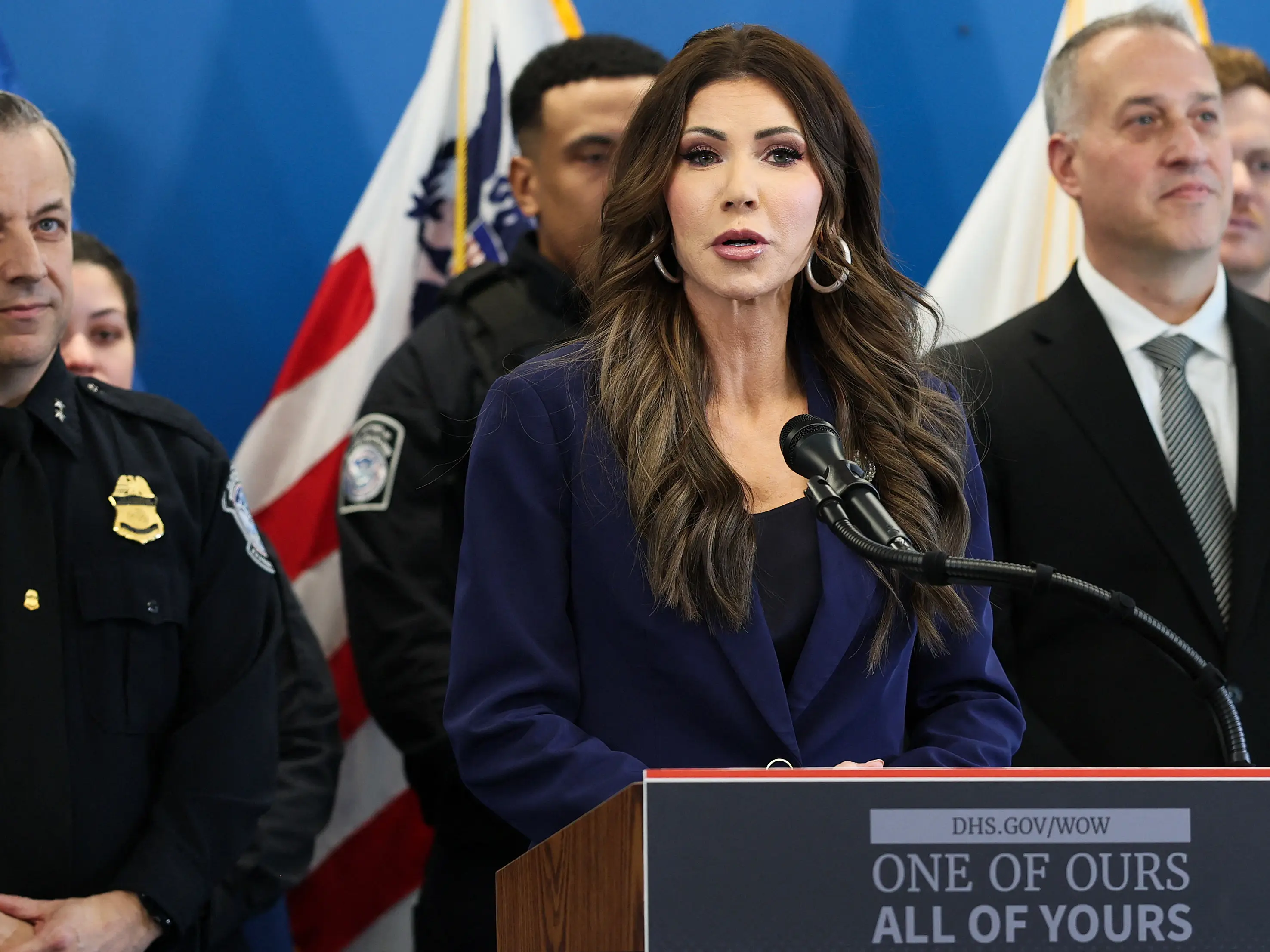 Minneapolis ICE shooting: 'MOB OF AGITATORS was harassing ICE agent', says DHS Secretary Kristi Noem Minneapolis ICE shooting: 'MOB OF AGITATORS was harassing ICE agent', says DHS Secretary Kristi Noem