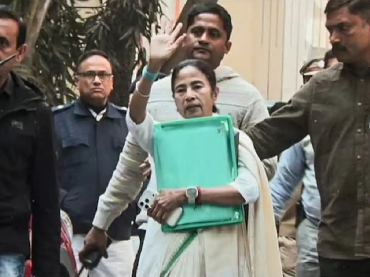 ED moves SC over ‘interference’ from Mamata govt in I-PAC raids, Bengal files caveat ED moves SC over ‘interference’ from Mamata govt in I-PAC raids, Bengal files caveat