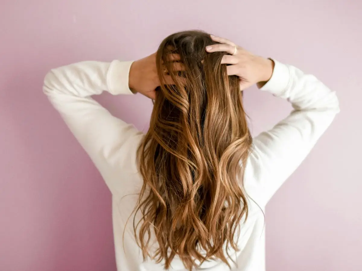 Winter hair care routine: 7 tips to tackle dryness, frizz and hair fall Winter hair care routine: 7 tips to tackle dryness, frizz and hair fall