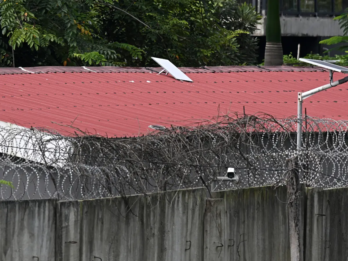 Iran using military-grade jammers to block Starlink internet, invading homes to remove devices Iran using military-grade jammers to block Starlink internet, invading homes to remove devices