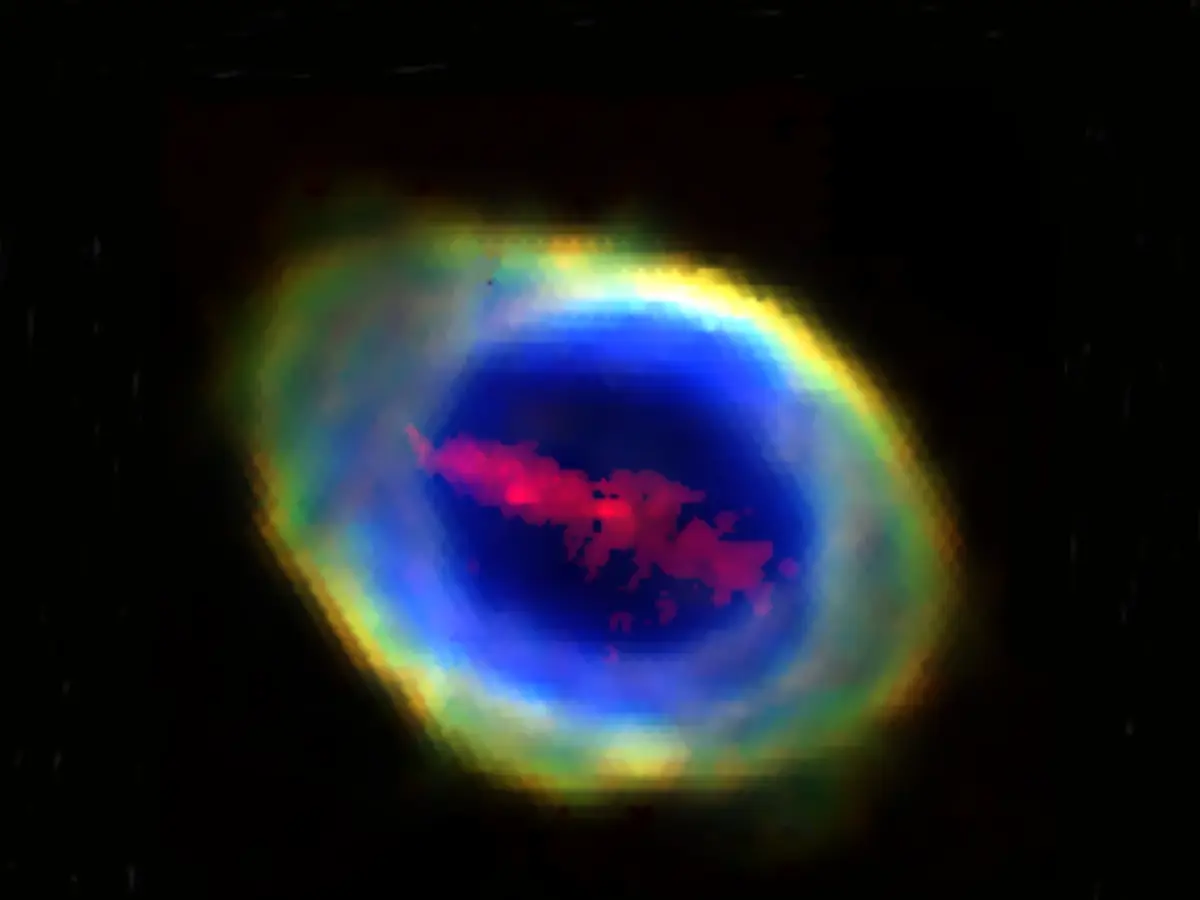 What would Earth look like after it dies? Mysterious iron bar inside Ring Nebula could be our planet's fate