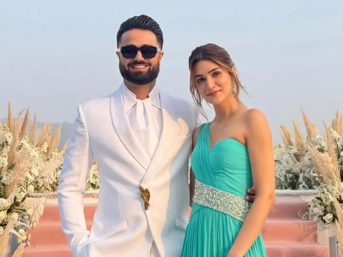 Kriti Sanon poses with rumoured boyfriend Kabir Bahia at Nupur Sanon-Stebin Ben wedding | See pics