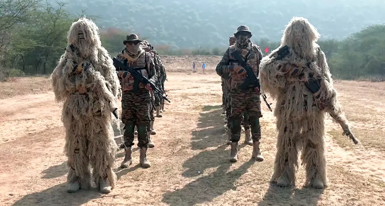 Positioned between infantry and special forces