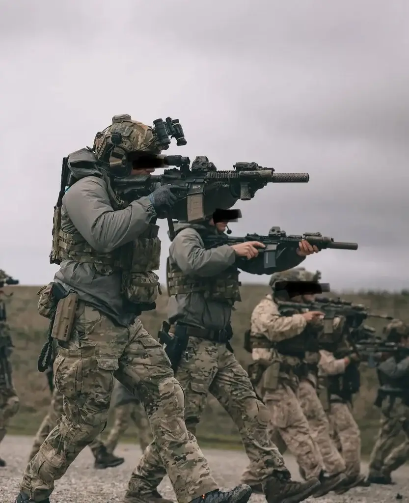 Capturing strategic islands