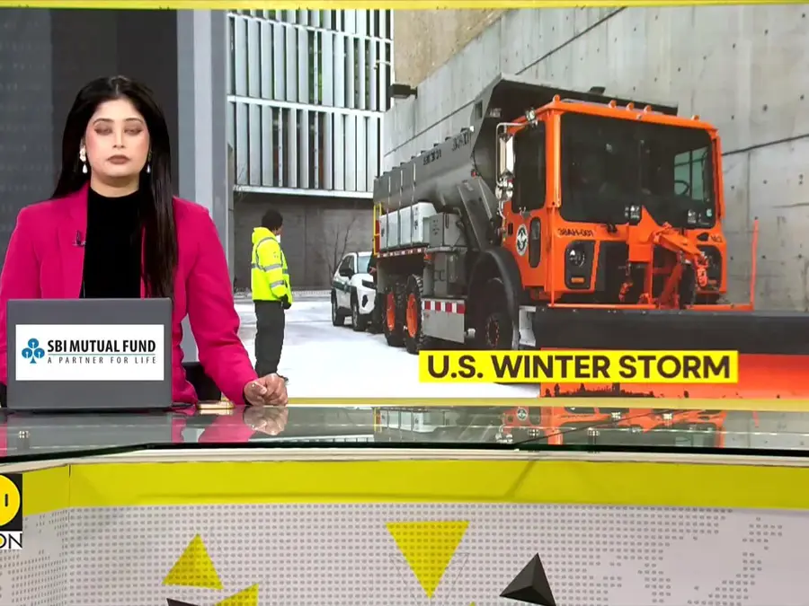 Record Snowfall Puts 180 Million in Peril; Thousands of Flights Cancelled 