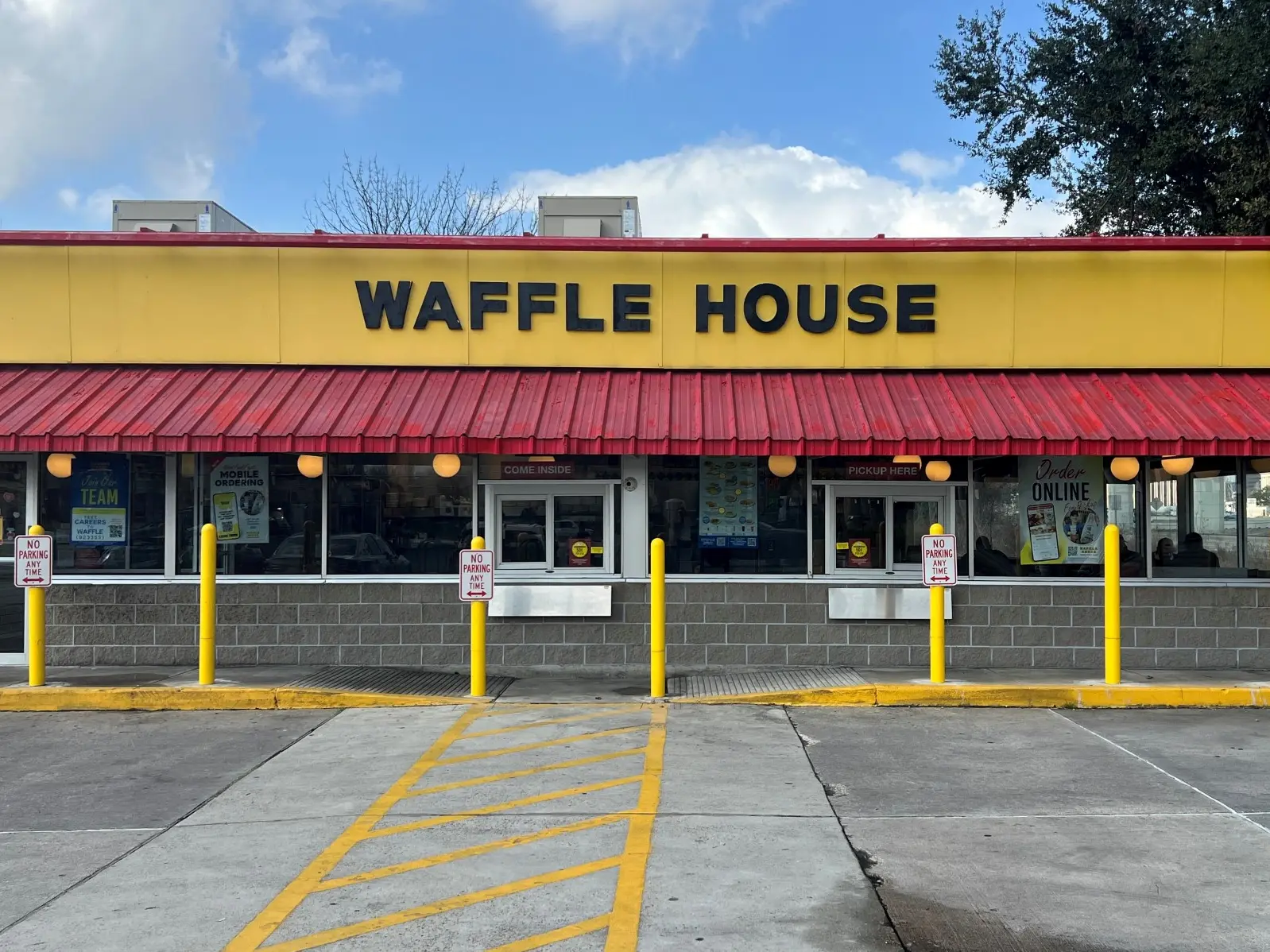 Why Waffle House shut down during storm is big warning sign for US Why Waffle House shut down during storm is big warning sign for US