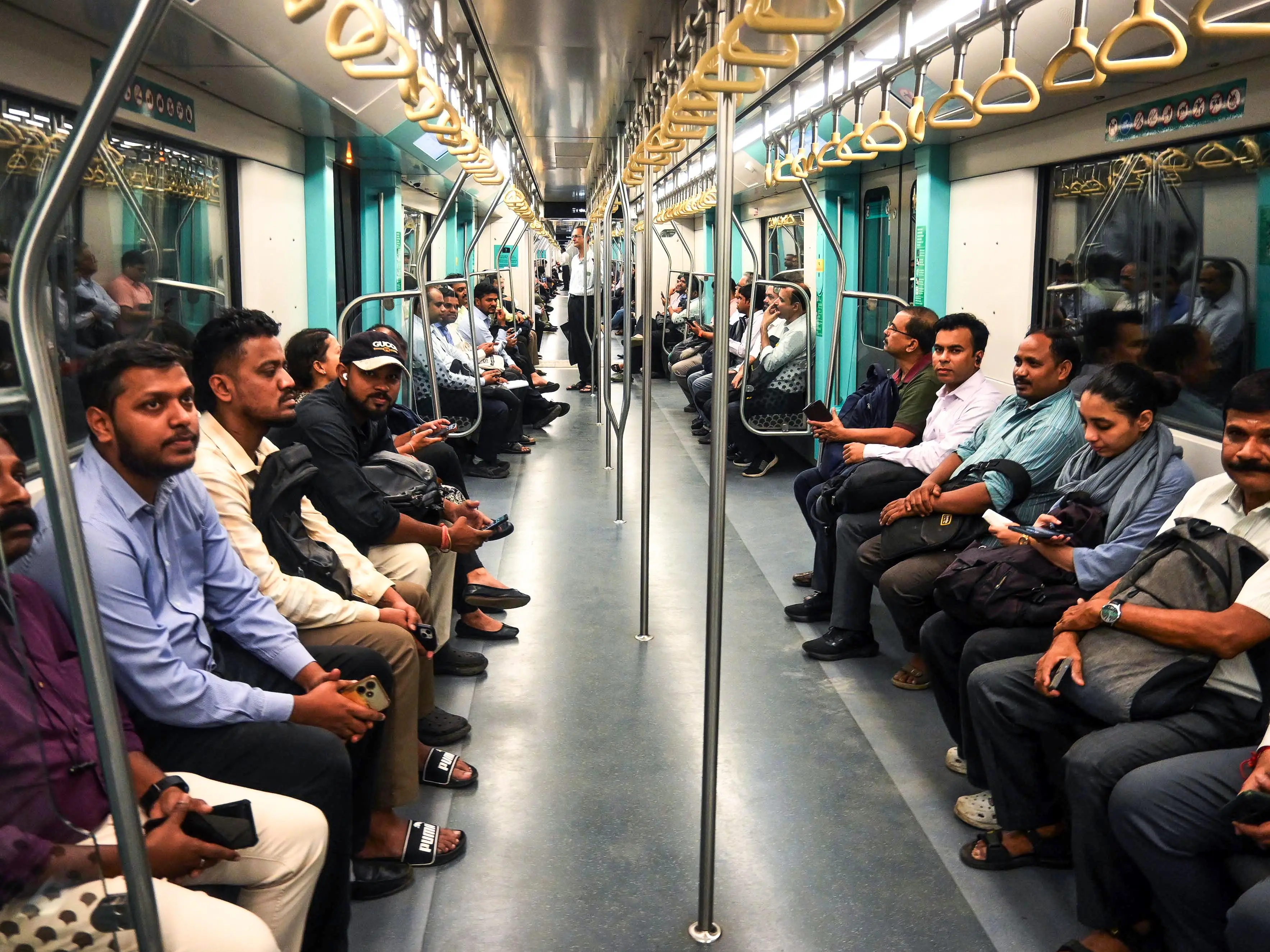 No more traffic woes: Metro line to directly connect Mumbai with Navi Mumbai airport No more traffic woes: Metro line to directly connect Mumbai with Navi Mumbai airport