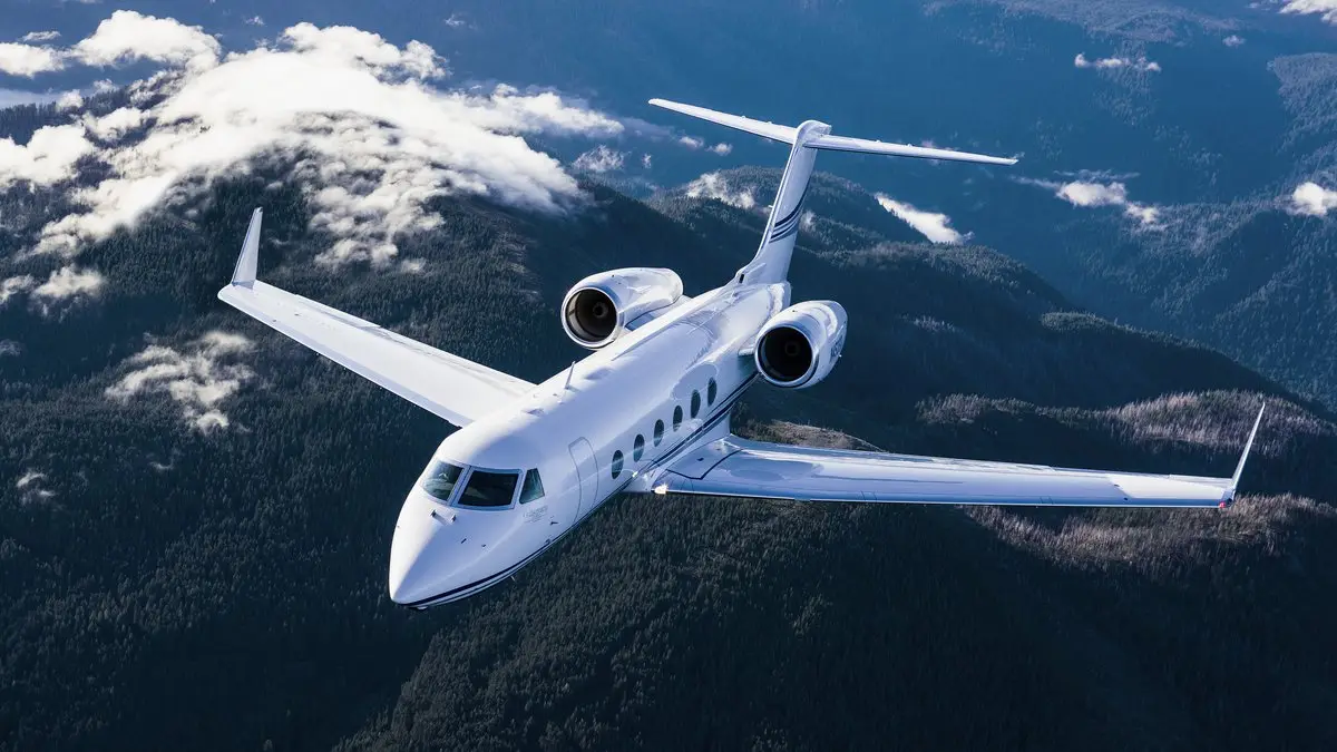 Chartered VIP jets crash: Top safety measures recommended by authorities