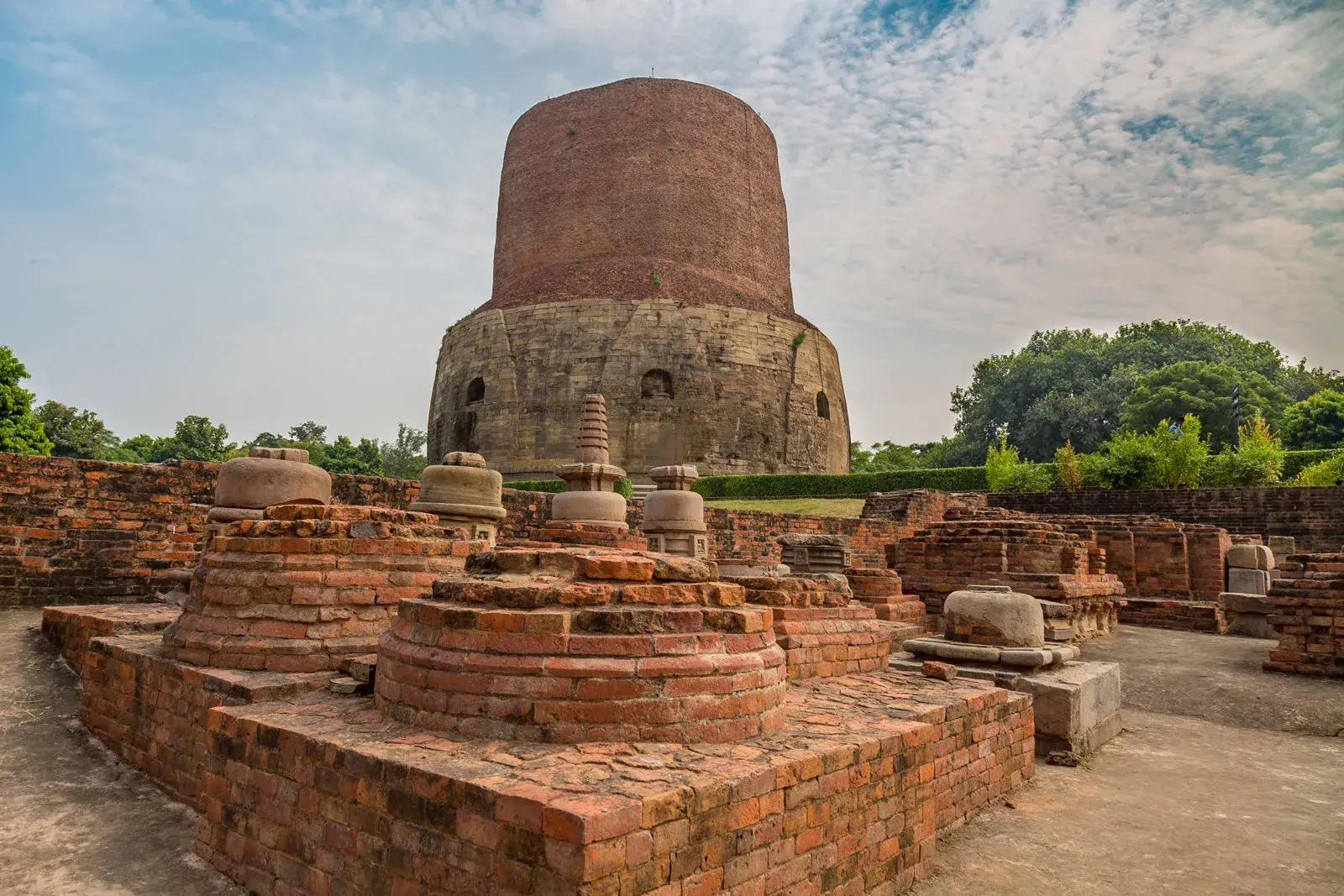 Spiritual and Royal Icons: Sarnath and Leh
