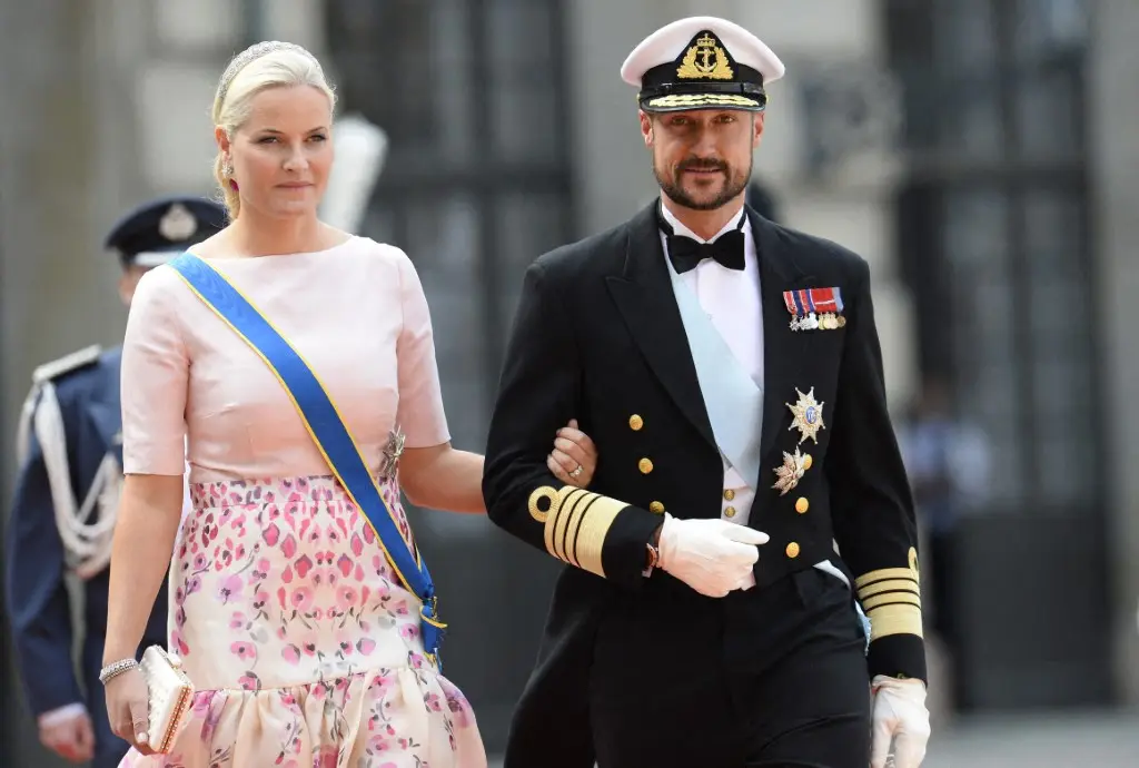 Norway Crown Princess asked Epstein about a naked women wallpaper for her 15-year-old son's room