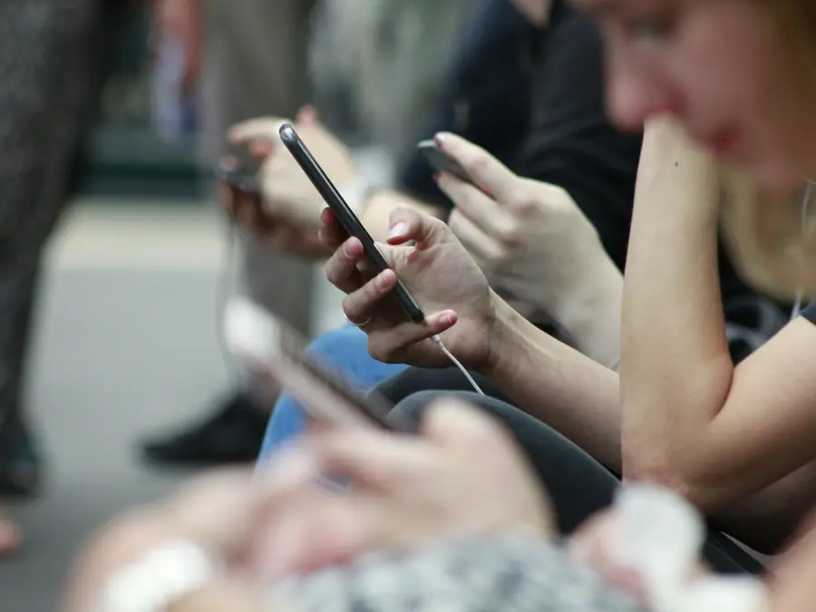 The WhatsApp fertility doctor: Why unqualified advice travels faster than evidence
