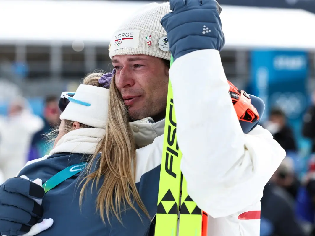 Romantic or weird? Netizens can't believe this Olympian confessed to being unfaithful on live TV Romantic or weird? Netizens can't believe this Olympian confessed to being unfaithful on live TV