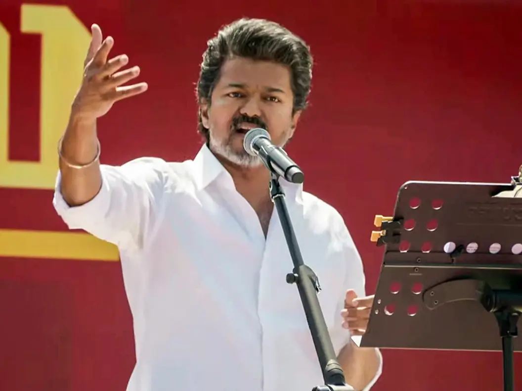 Man collapses to death at Vijay’s election rally in Tamil Nadu's Salem; AIADMK says ‘carry coffin’ to TVK events Man collapses to death at Vijay’s election rally in Tamil Nadu's Salem; AIADMK says ‘carry coffin’ to TVK events