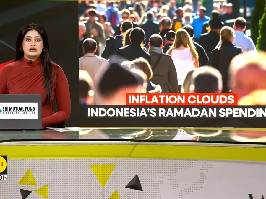 Indonesians Shop Amid Economic Strain