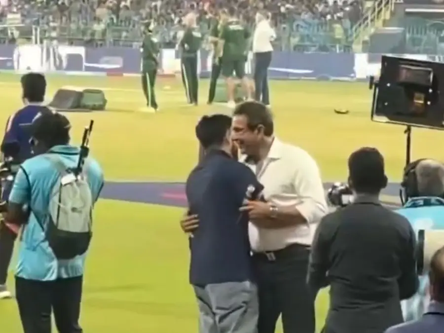WATCH | Rohit Sharma breaks 'no handshake’ trend, hugs Pakistan's Wasim Akram before IND-PAK tie