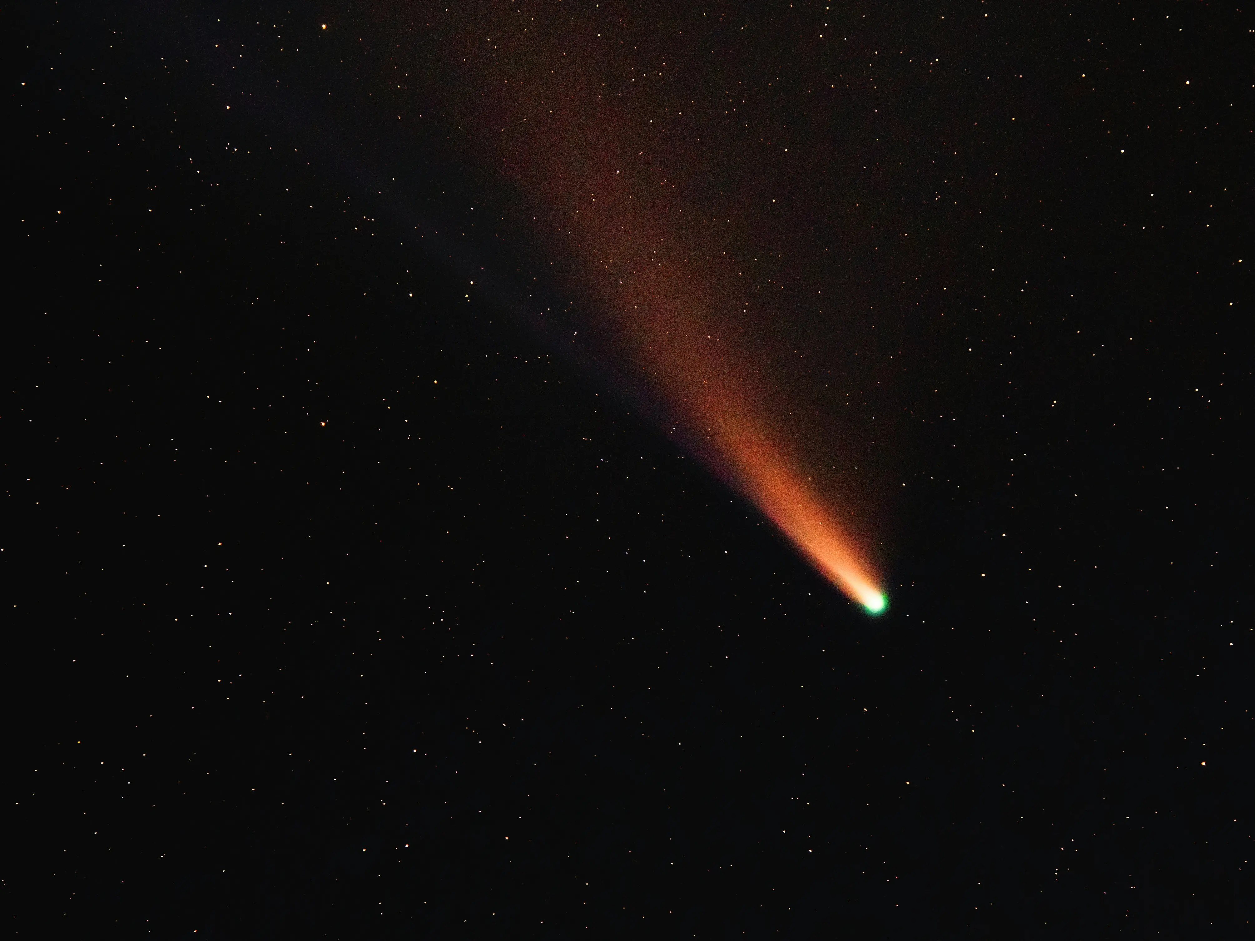 Comet 29P explodes, blasting a 'fizzy cocktail' into space at 3218 km/hr Comet 29P explodes, blasting a 'fizzy cocktail' into space at 3218 km/hr