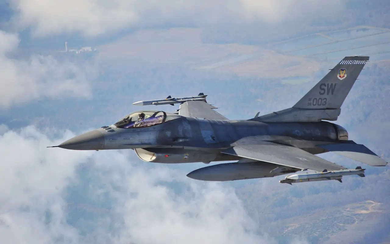 Role of the F‑16 Fighting Falcon