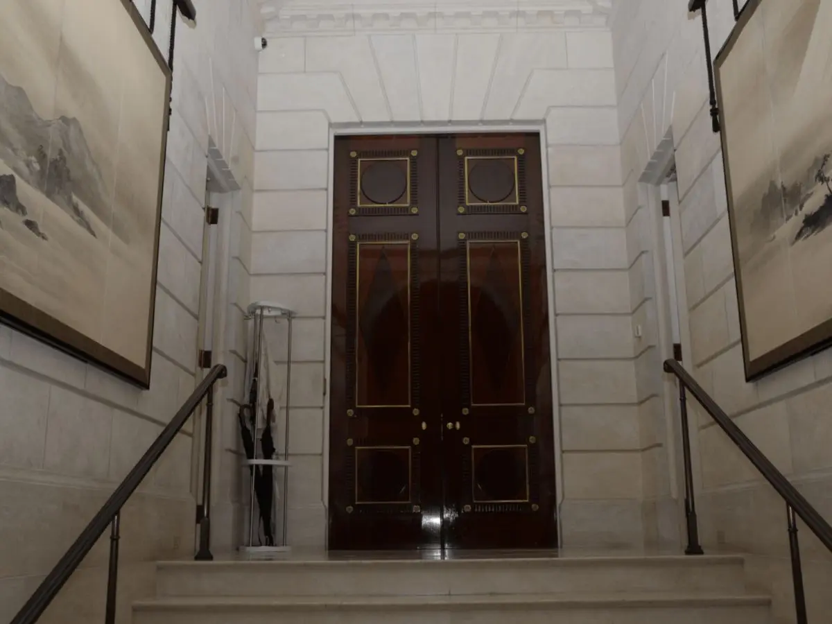 Epstein files reveal Israeli officers installed and controlled security equipment in Manhattan apartment