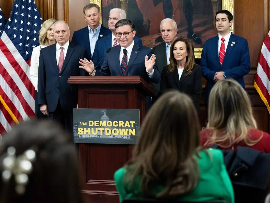 ‘Don’t be a Panican! Trust Trump’: Republicans, aides rally behind president