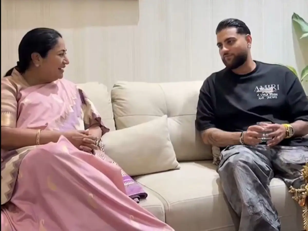 CM Rekha Gupta welcomes Karan Aujla ahead of Delhi concert; 'They move generations' CM Rekha Gupta welcomes Karan Aujla ahead of Delhi concert; 'They move generations'