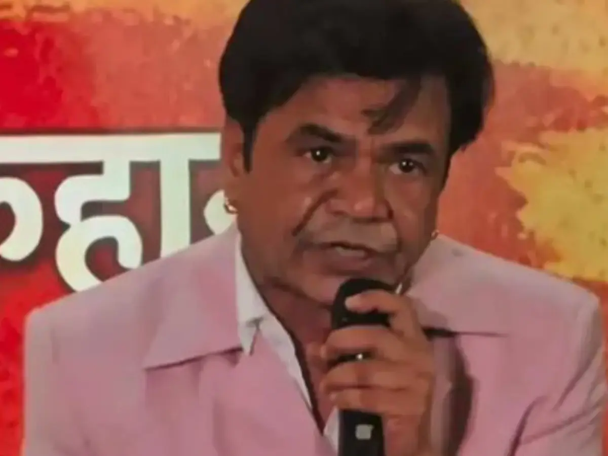 Rajpal Yadav holds press conference on Rs 9 crore cheque bounce case, says he has 'Rs 1200 crore worth of work' Rajpal Yadav holds press conference on Rs 9 crore cheque bounce case, says he has 'Rs 1200 crore worth of work'