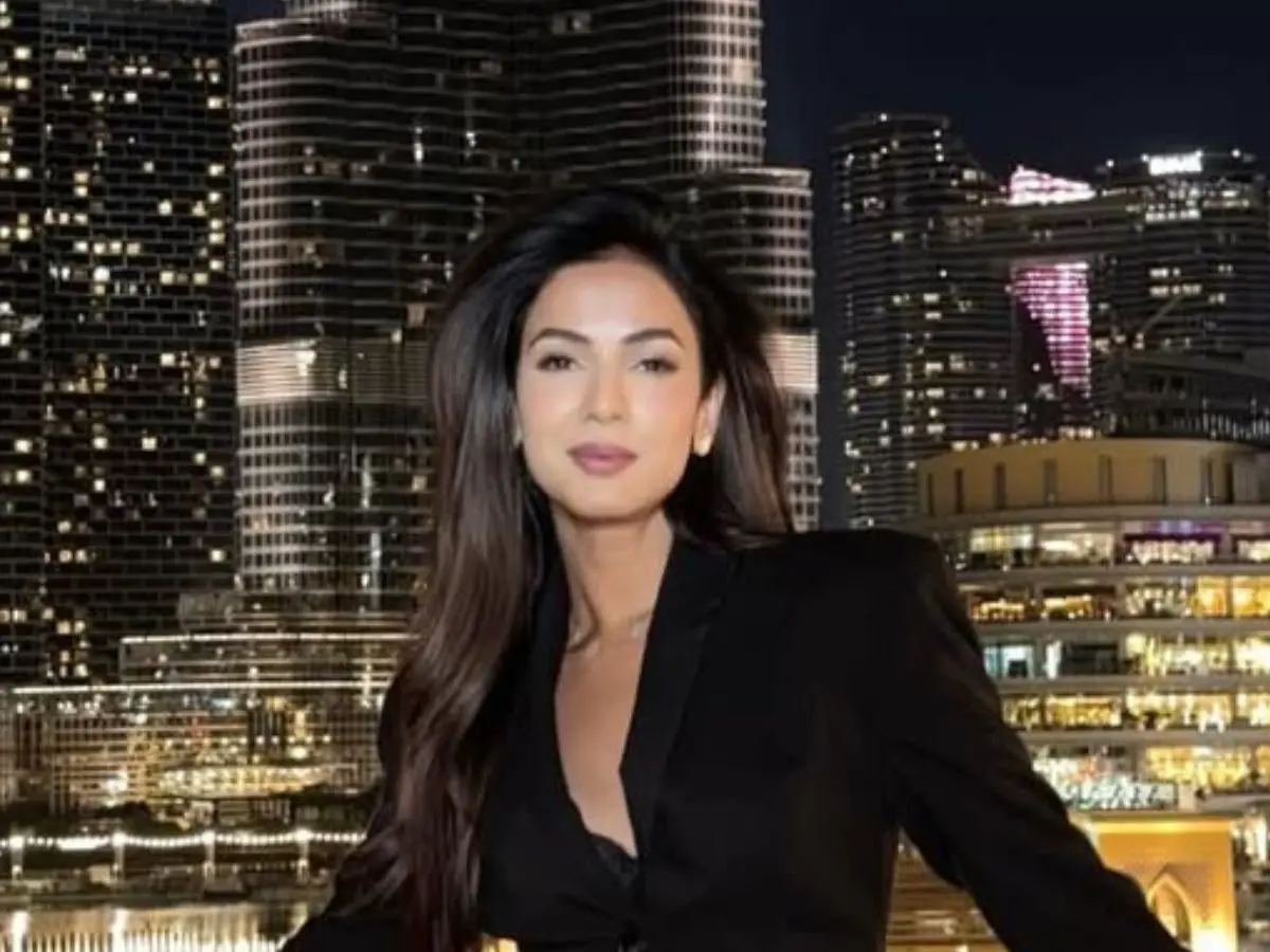 Jannat actor Sonal Chauhan stuck in Dubai amid flight cancellations; urges PM Modi for help Jannat actor Sonal Chauhan stuck in Dubai amid flight cancellations; urges PM Modi for help
