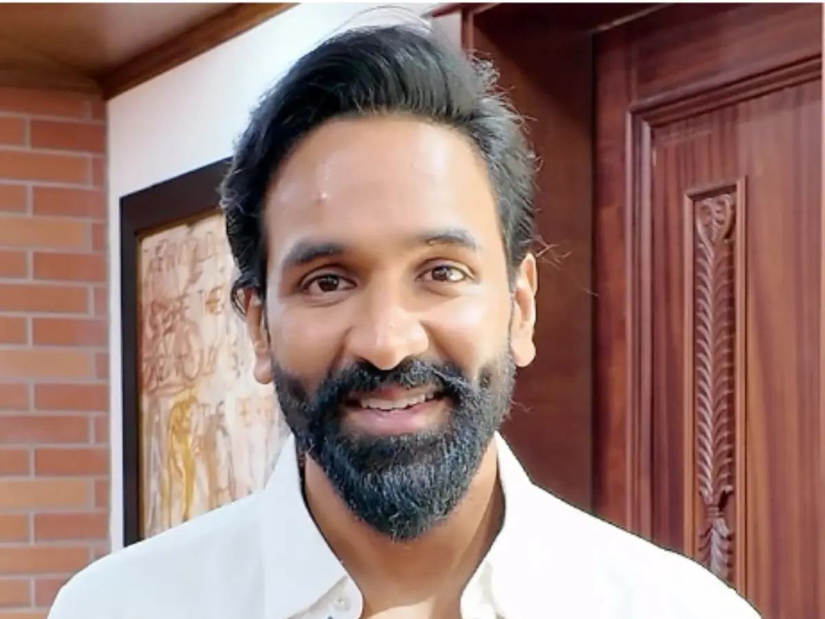 'Shook home, frightened Ayra': Vishnu Manchu shares chilling visuals from Dubai amid US-Israel strikes on Iran | Watch 'Shook home, frightened Ayra': Vishnu Manchu shares chilling visuals from Dubai amid US-Israel strikes on Iran | Watch