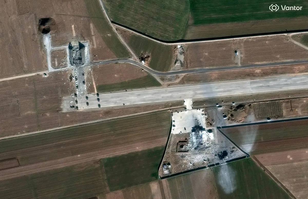 Satellite image of Choqa Balk-e drone facility