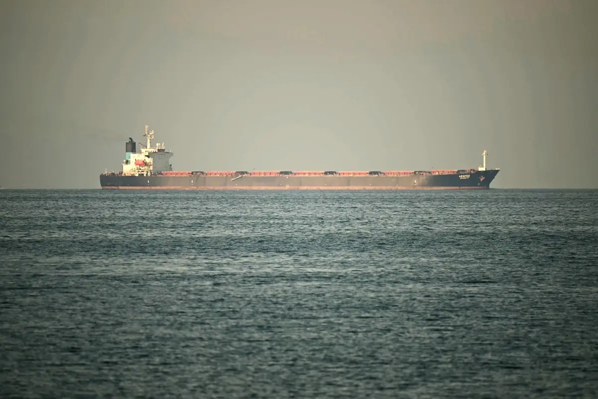Oil prices surge 10% as Iran threatens to 'set fire' to ships passing through Strait of Hormuz