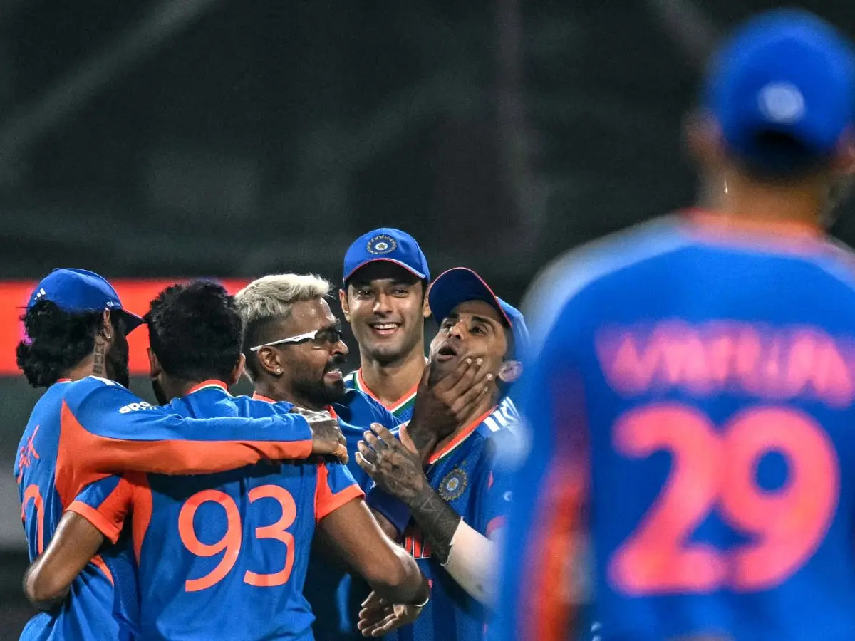 Dew to play massive role in India-England T20 WC semifinal as hosts set to retain same XI Dew to play massive role in India-England T20 WC semifinal as hosts set to retain same XI