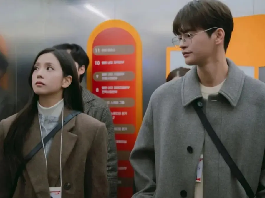 Boyfriend on Demand review: BLACKPINK Jisoo-Seo In Guk's k-drama is a fresh take on romance with modern twist
