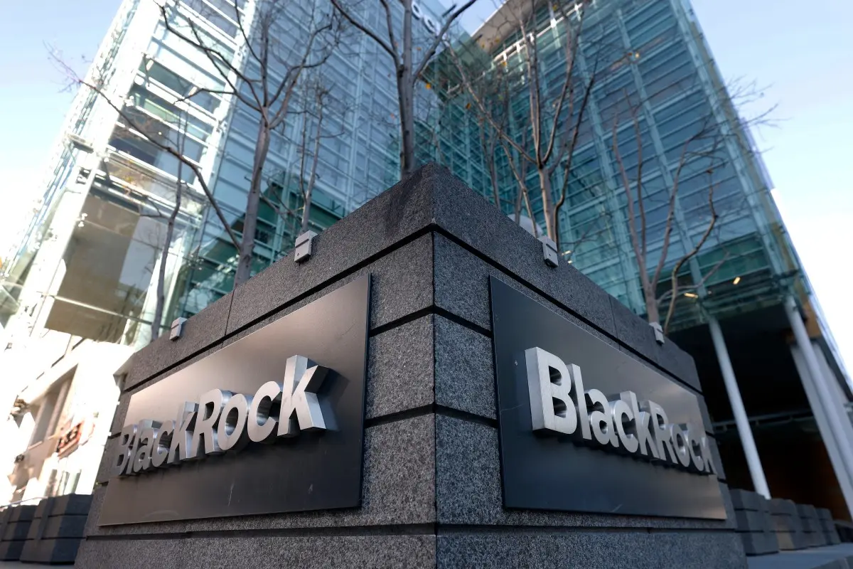 Liquidity Squeeze: BlackRock caps withdrawals from $26B HLEND fund amid investor anxiety