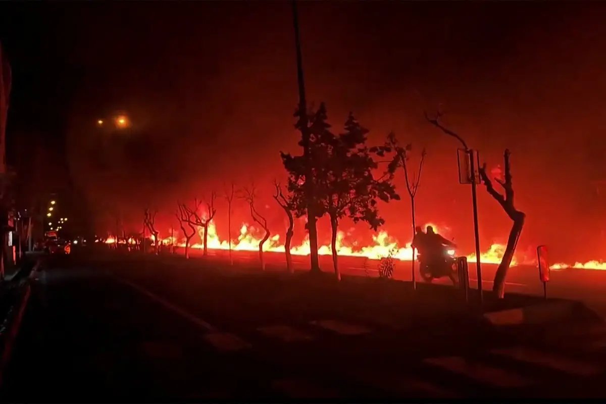 Israel attacks oil depots in Iran
