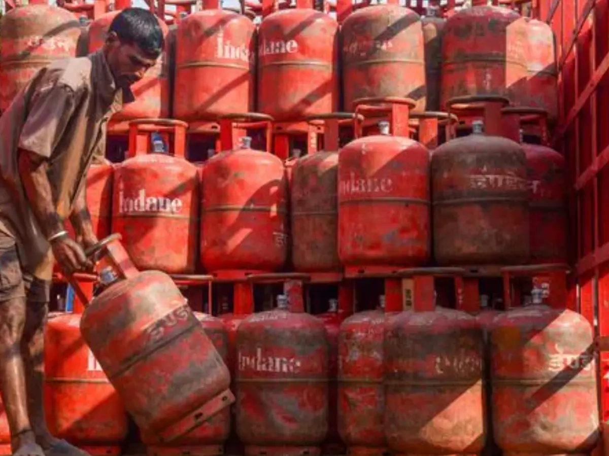 Indian govt urges calm as LPG supply concerns mount amid Iran conflict Indian govt urges calm as LPG supply concerns mount amid Iran conflict