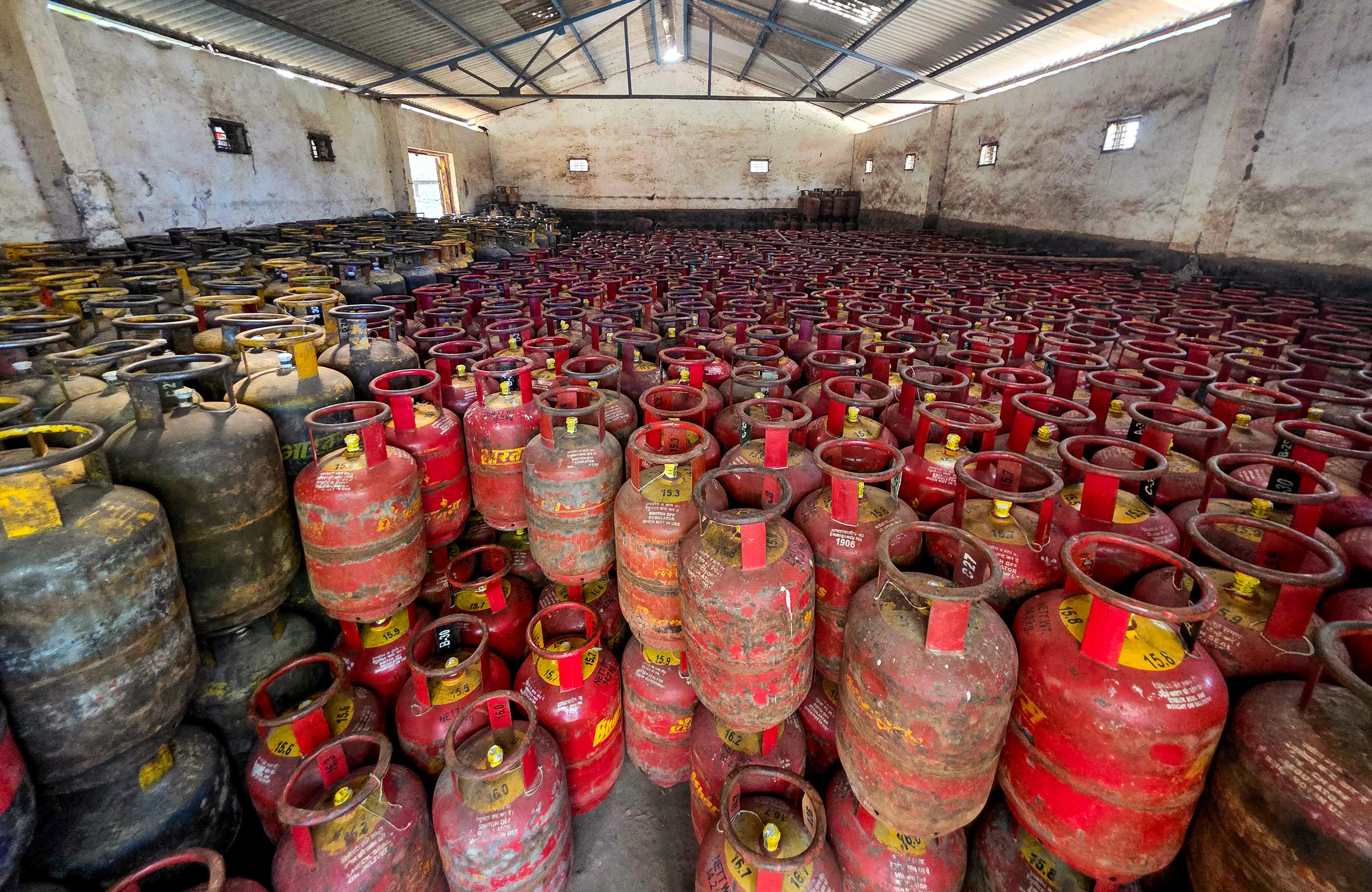 Running out of LPG? Here’s how you can convert your gas cylinder to PNG in India