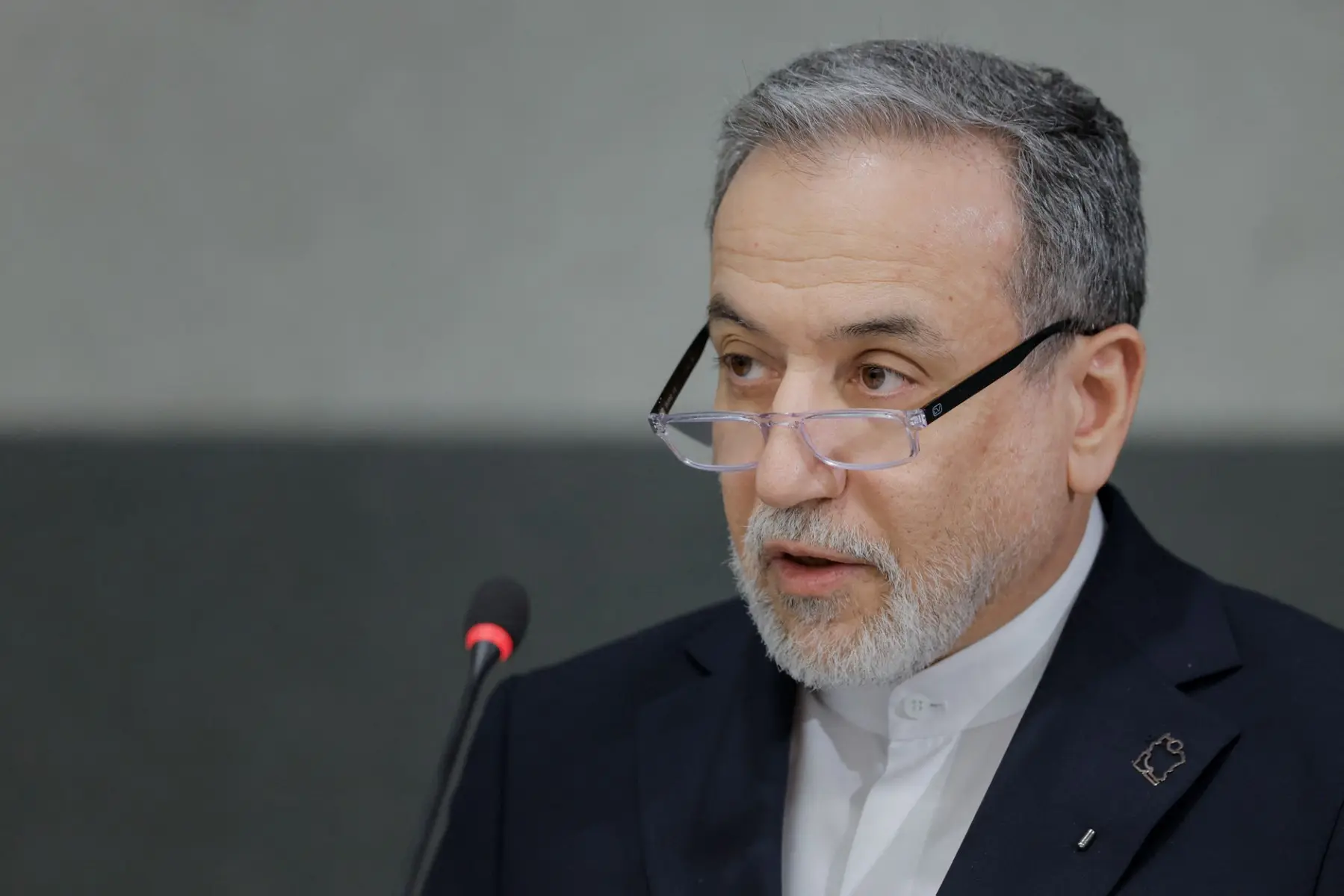 Araghchi: Iran blocking Hormuz only for hostile countries