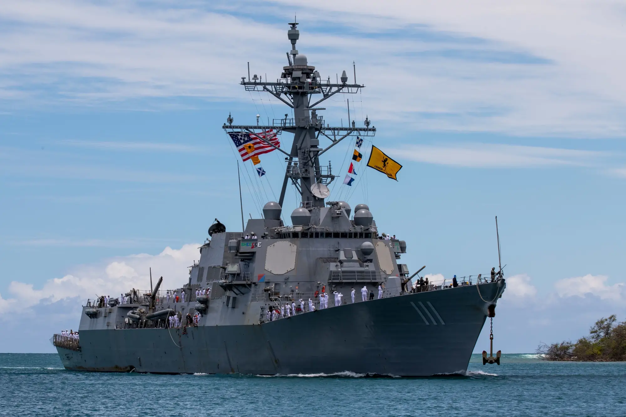 'The Aegis umbrella': How the USS Spruance creates invisible radar dome over the USS Abraham Lincoln