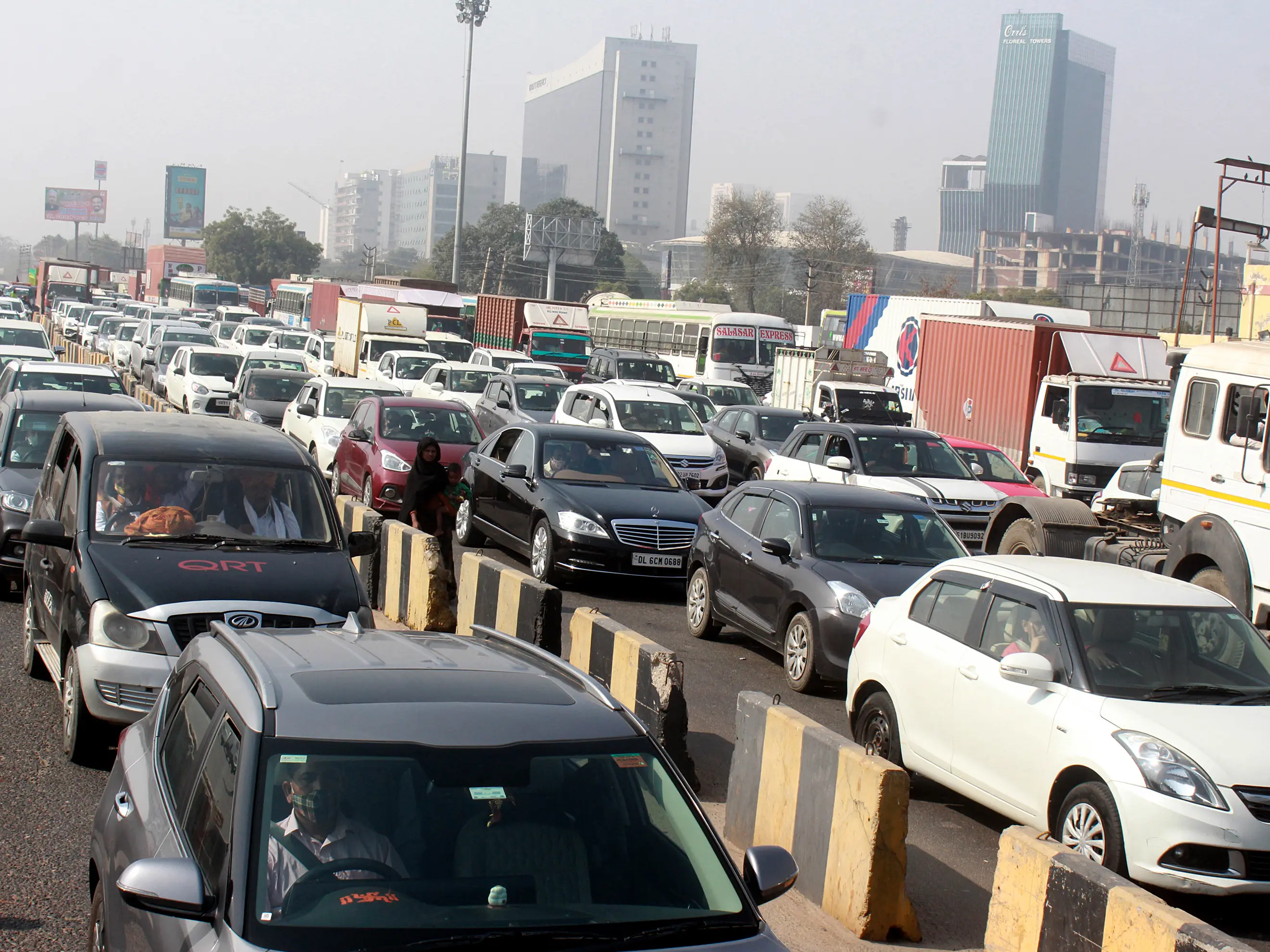 FASTag Annual Pass fee gets costlier from April 1: Check new price & how to buy it online FASTag Annual Pass fee gets costlier from April 1: Check new price & how to buy it online