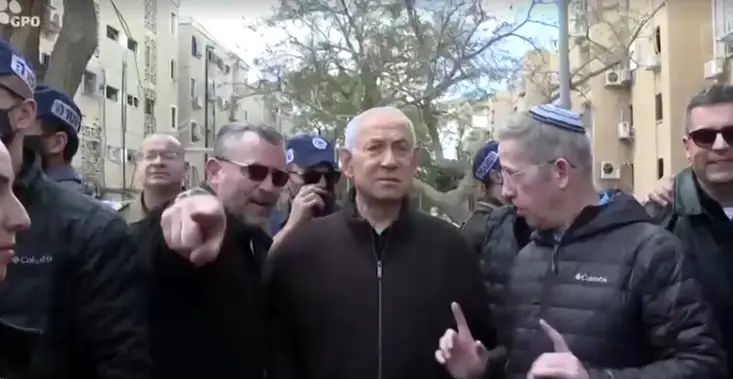 Netanyahu visits strike-hit town
