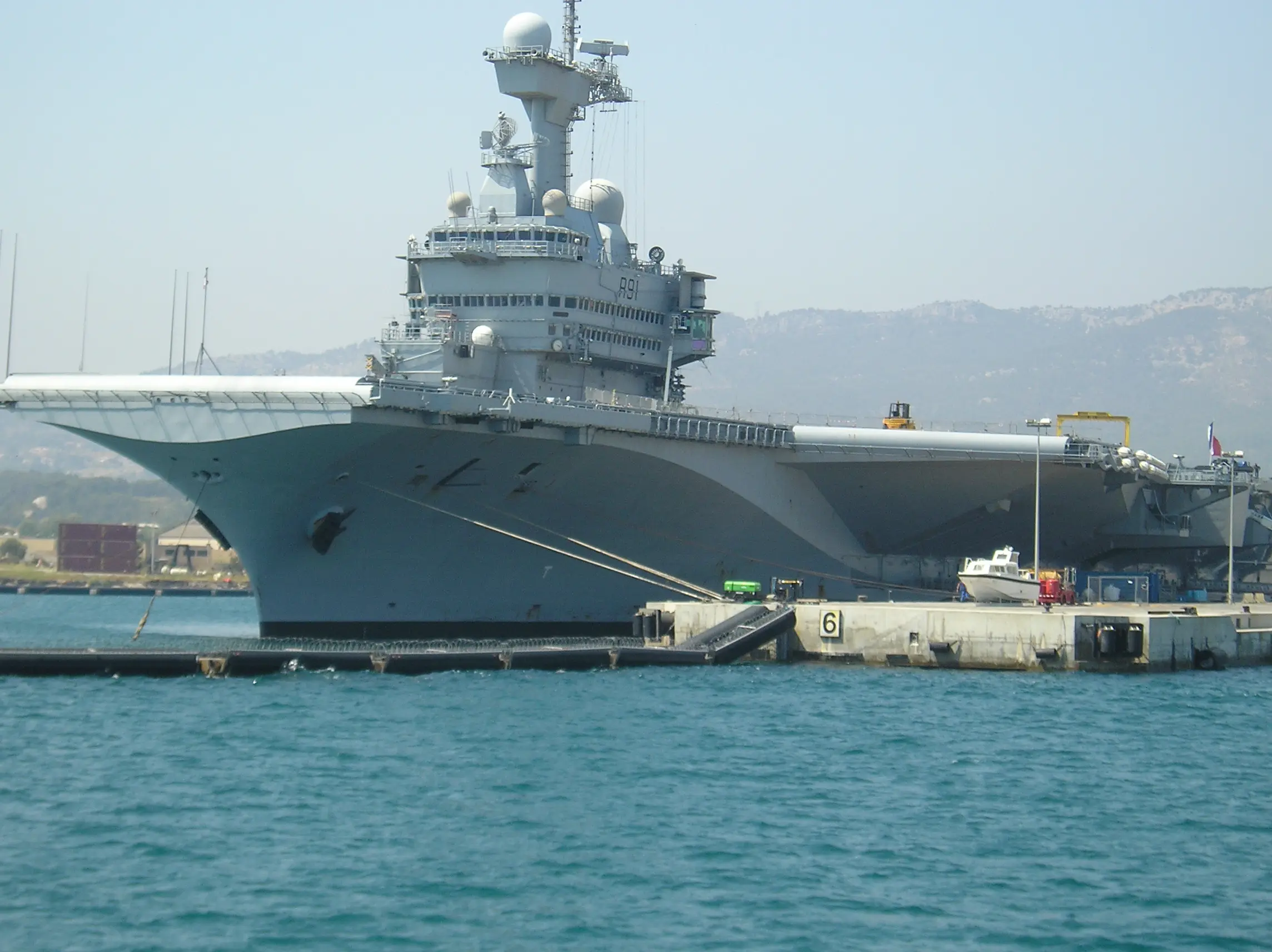 Deck space for Future Combat Air System