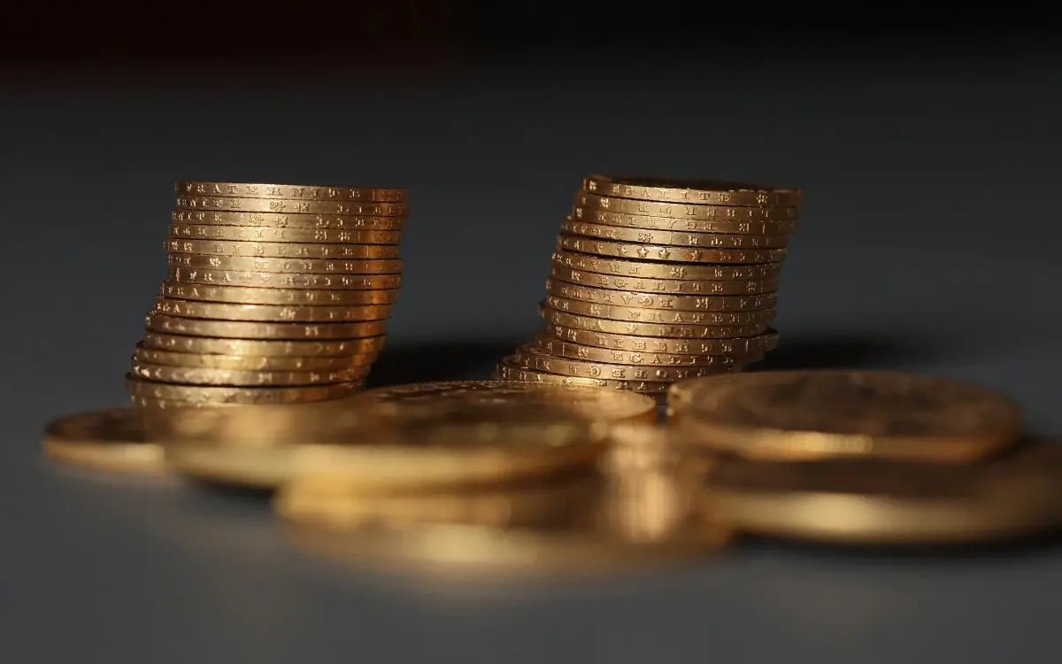 Gold bearish, dollar index bullish, treasury yields higher amid Iran war- Why is the safe haven crashing?