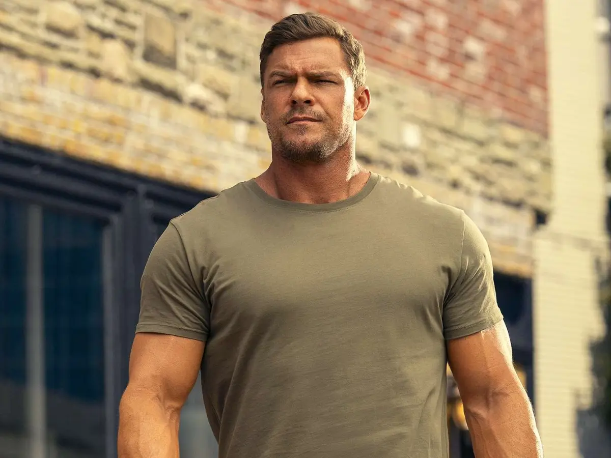 Reacher actor Alan Ritchson caught on video in an alleged brawl with neighbour Reacher actor Alan Ritchson caught on video in an alleged brawl with neighbour