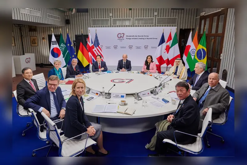 ‘Stop attacks on civilians,’ says G7, commits to securing Strait of Hormuz ‘Stop attacks on civilians,’ says G7, commits to securing Strait of Hormuz
