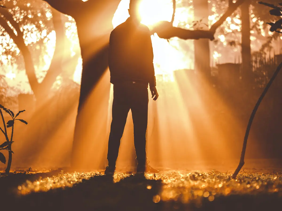 Scientists see darkness inside light for the first time, and it moves even faster Scientists see darkness inside light for the first time, and it moves even faster