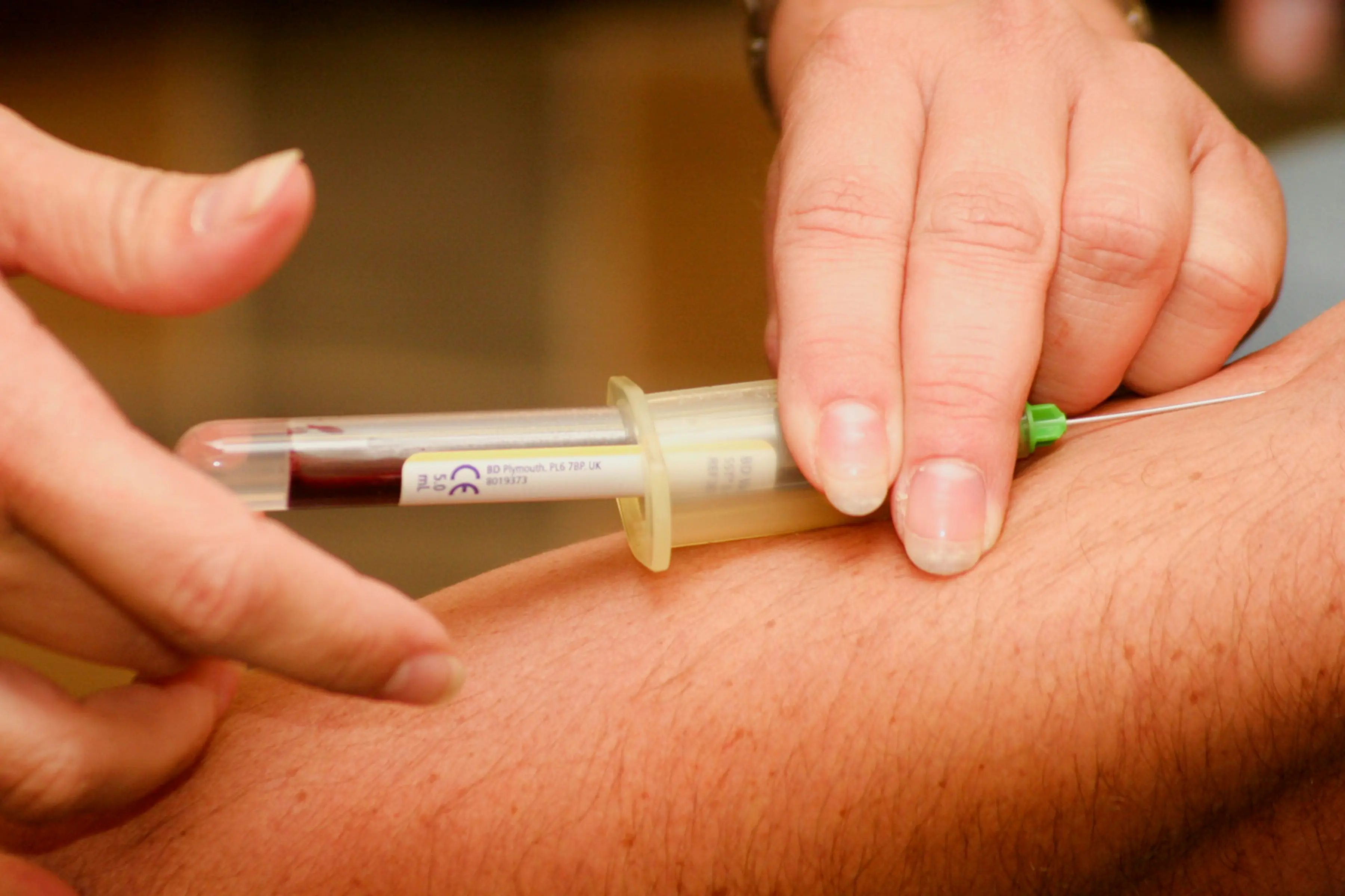 Americans are saying no to vaccinated blood, even if it means delaying life-saving surgery: Report