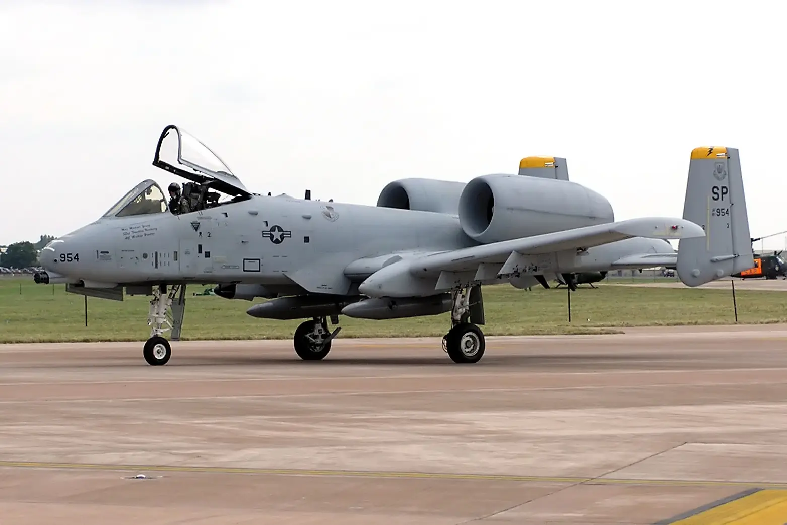 Flies missing 1 engine